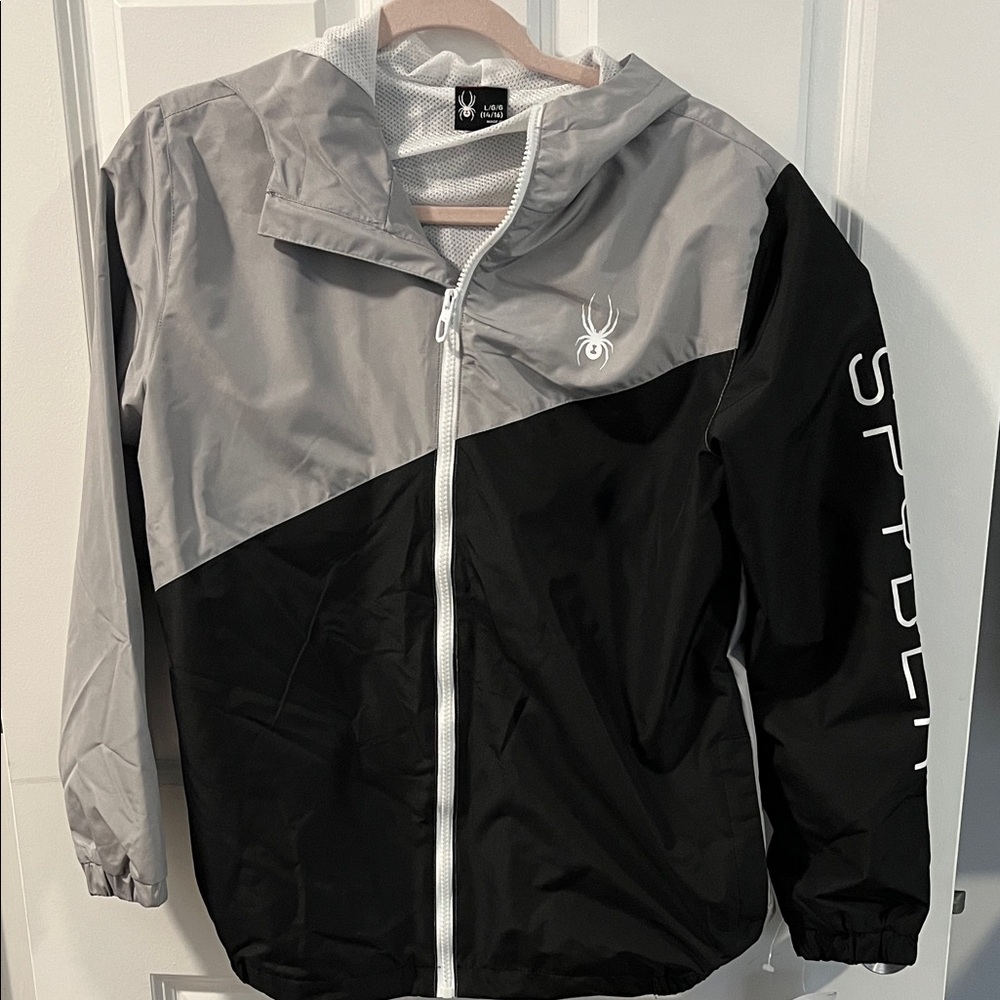 Spyder Two-Tone Hooded Jacket in Gray and Black windbreaker/rain